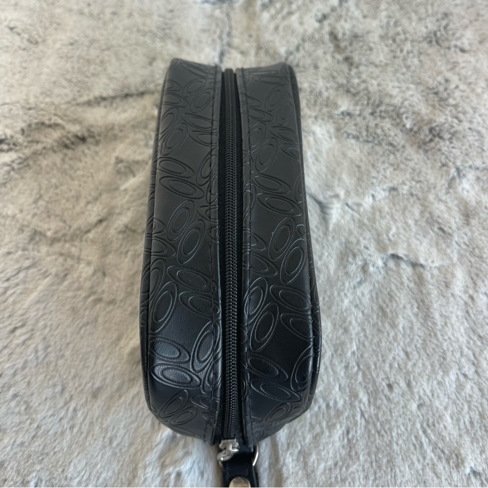 Oakley Soft Shell Sunglass Case - Picture 6 of 9